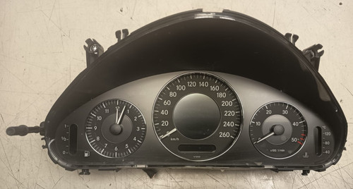 Mercedes benz w211 - mercedes-benz, e