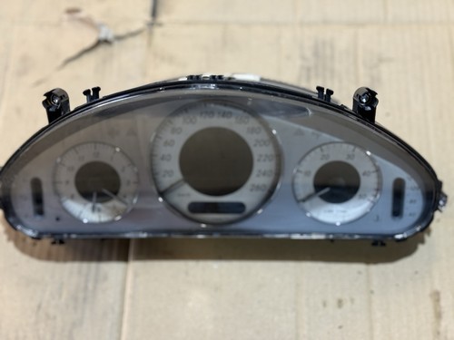 Tacho mercedes klasse w211 - e-klasse,